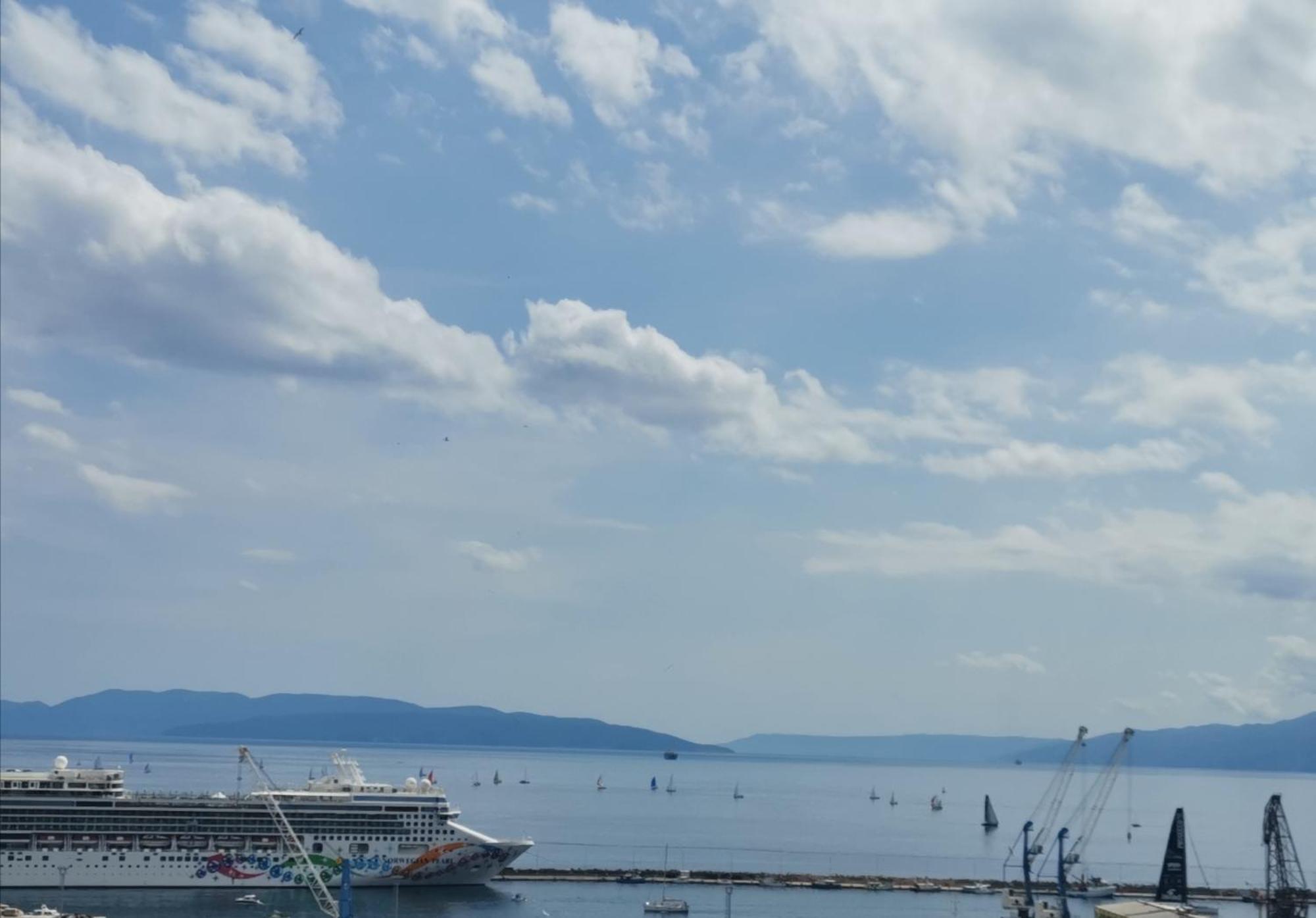 Downtown Fiume, Underground Garage Within The Property Rijeka Exterior foto